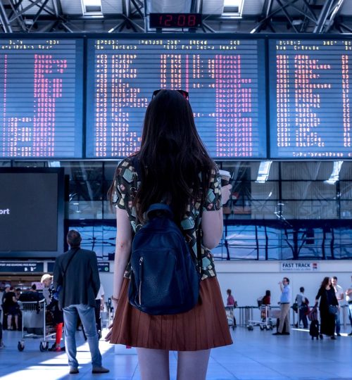 airport, woman, flight-2373727.jpg